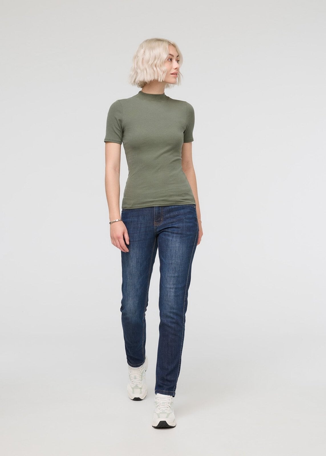 womens green pima cotton mock neck t-shirt full body